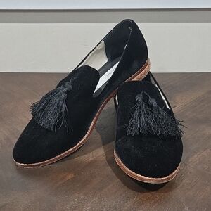 Elegant Black Tassel Loafers